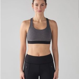 Lululemon Invigorate Sports Bra - Size 6